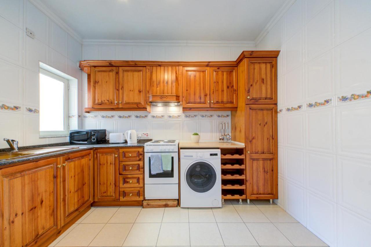 Morina Court - Seaview Apartments And Penthouse In St Julians By Shortletsmalta Saint Julian's Eksteriør bilde