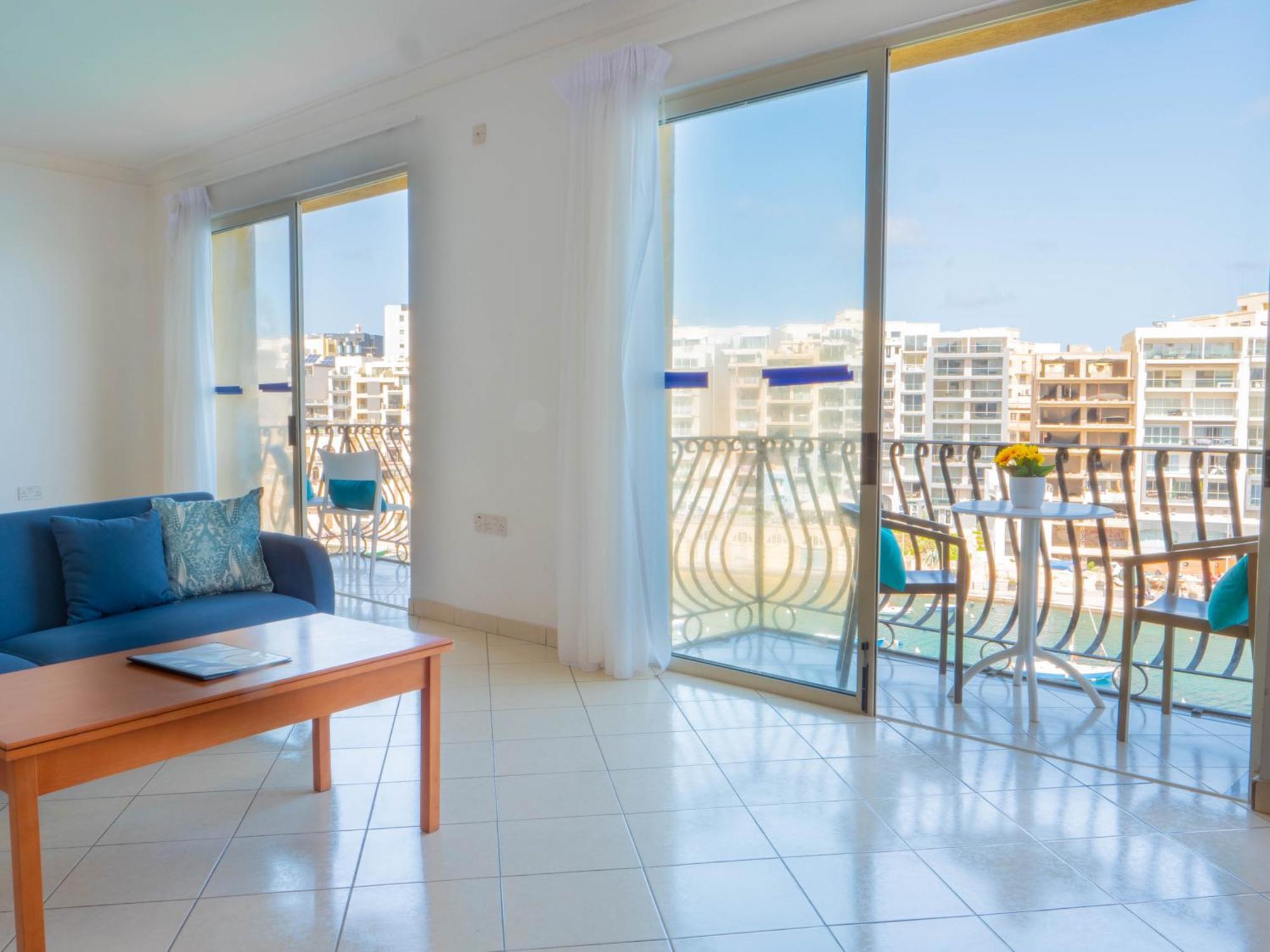 Morina Court - Seaview Apartments And Penthouse In St Julians By Shortletsmalta Saint Julian's Eksteriør bilde