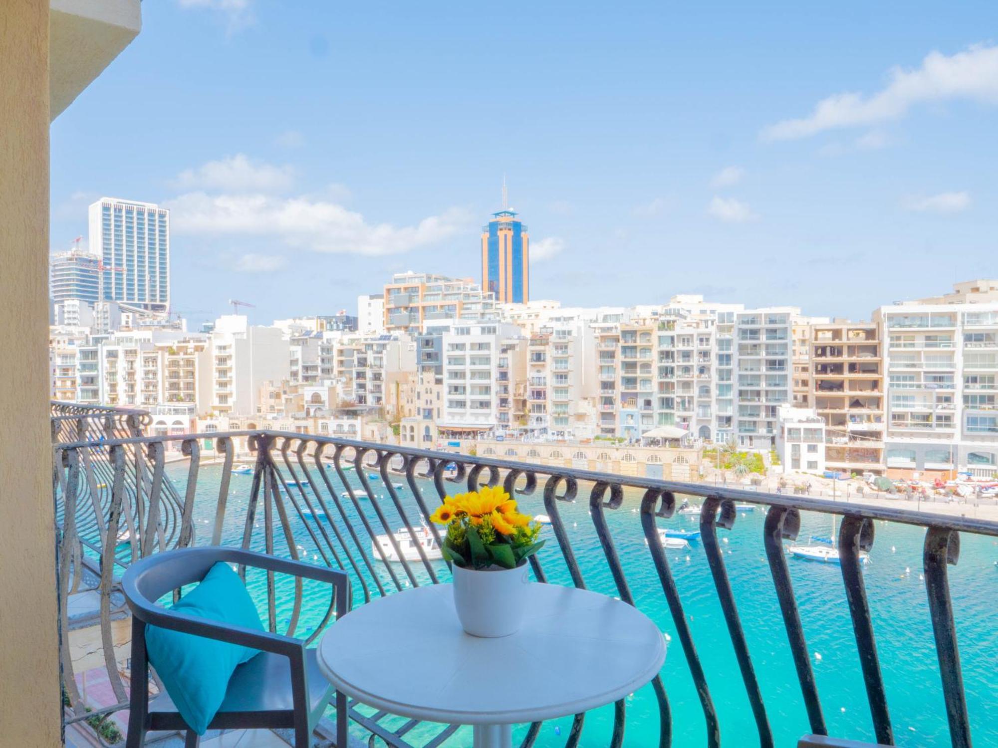 Morina Court - Seaview Apartments And Penthouse In St Julians By Shortletsmalta Saint Julian's Eksteriør bilde