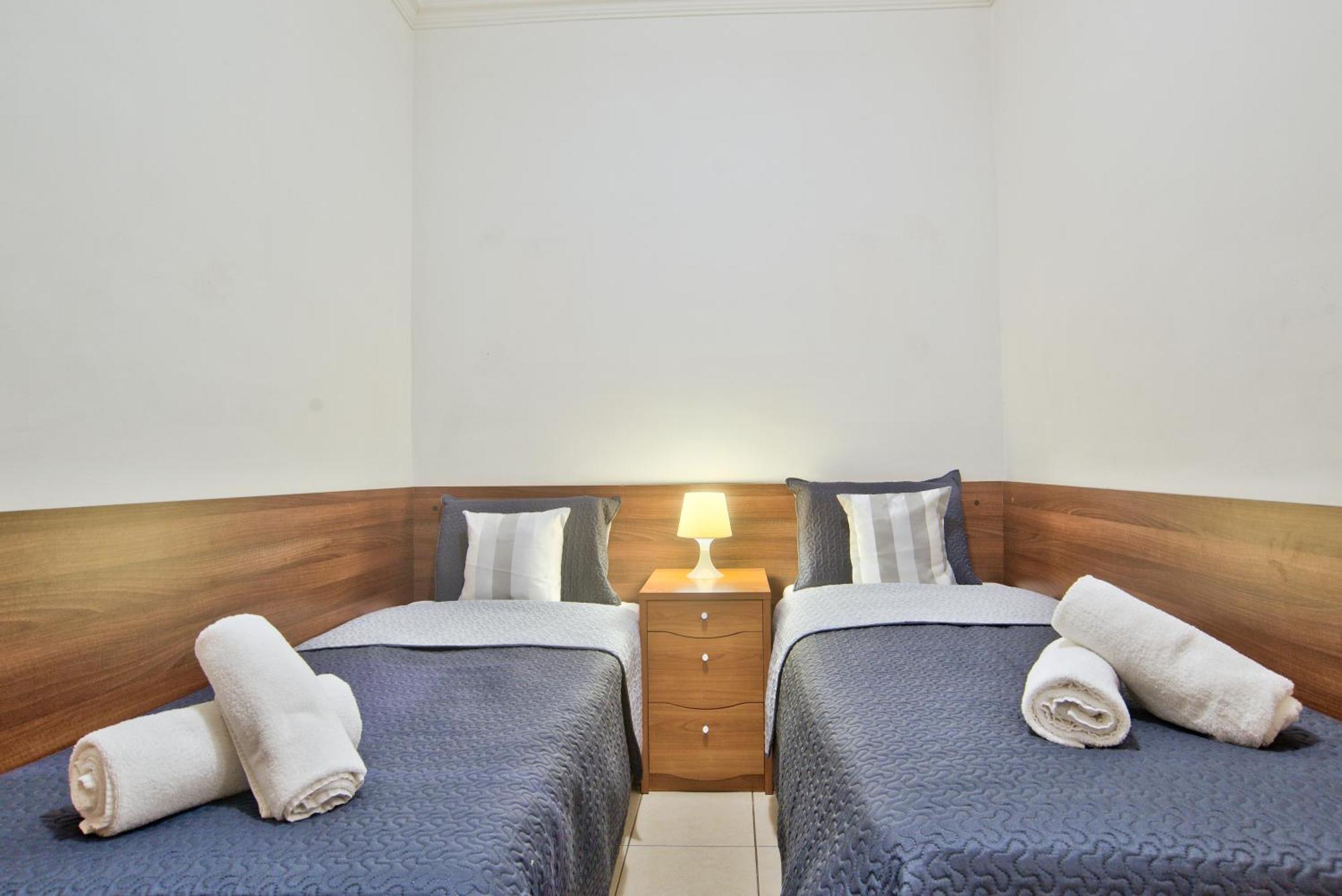 Morina Court - Seaview Apartments And Penthouse In St Julians By Shortletsmalta Saint Julian's Eksteriør bilde